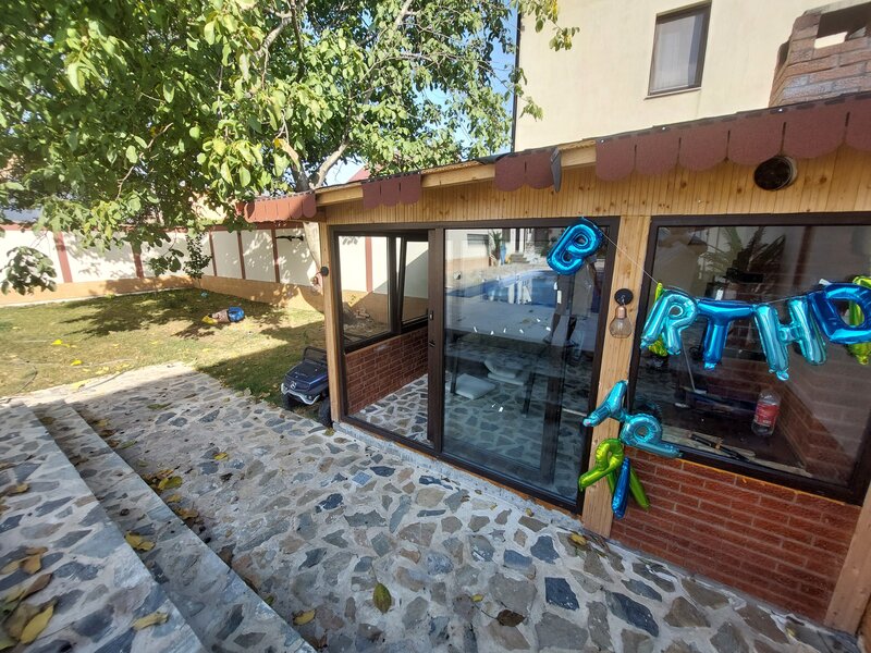 Casa individuala p+1, curte 650mp, piscina, lac Dobroesti, Cora Panteliomn